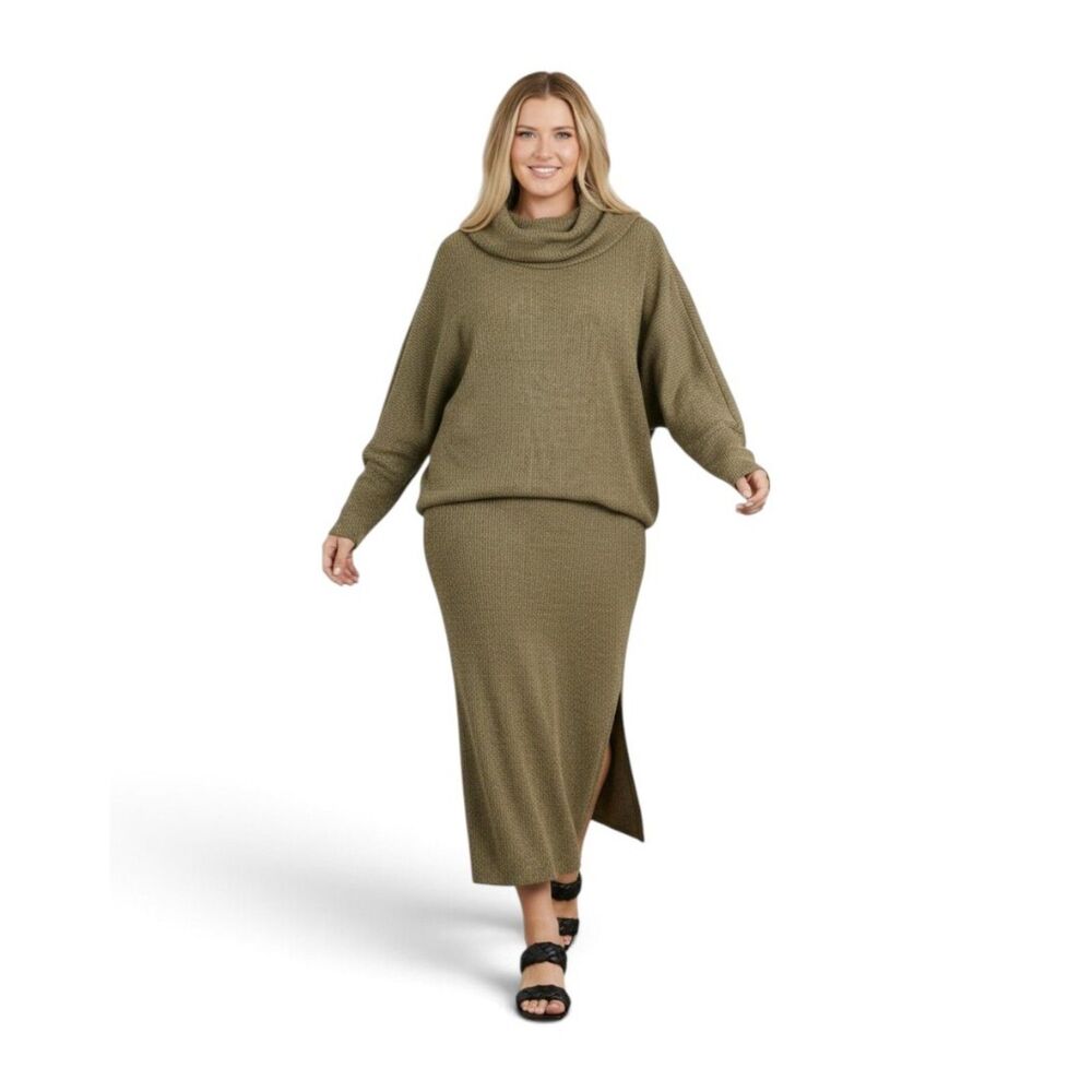 DEAR SCARLETT The Wander Lust 2 pc. Set in Olive, NEW! Size 2X